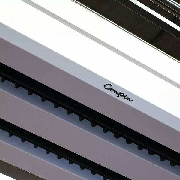 Cooled/Heated Air Curtain 